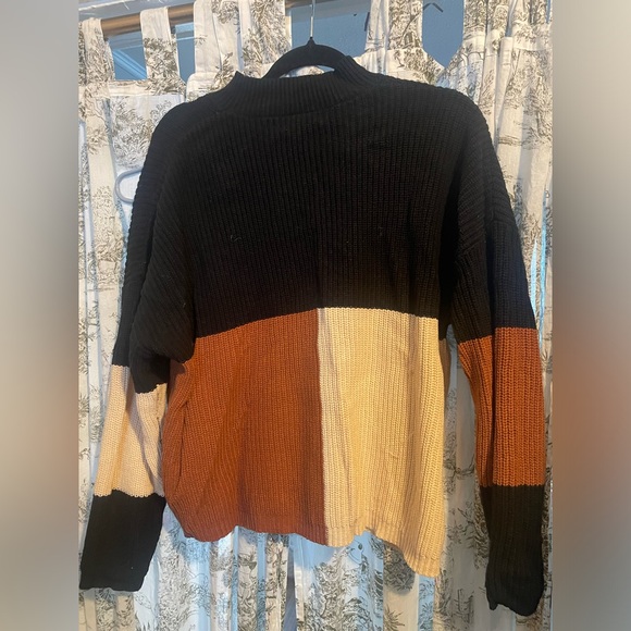 Color block sweater - Picture 3 of 6